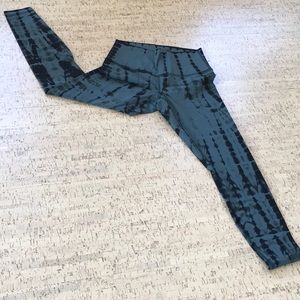 Lululemon Wunder Under HR Tight 28” SHIBORI Mystic Green Evergreen - Size 8